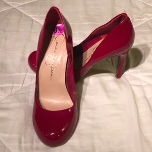 Jessica Simpson Fire Engine Red 4”pumps.